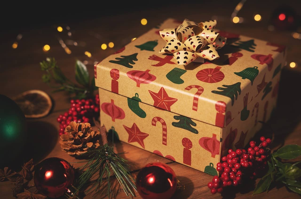 christmas, gift, box, present, celebration, holiday, bow, decoration, lights, mistletoe, christmas, christmas, gift, gift, gift, gift, gift, box, box, mistletoe, mistletoe